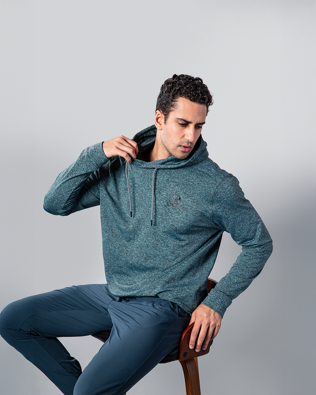 Skullbull Drift Core Hoodie – Men’s Lightweight Sweatshirt for Travel & Active Wear (Blue/Green)